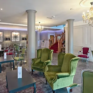 Brook Boutique Отель